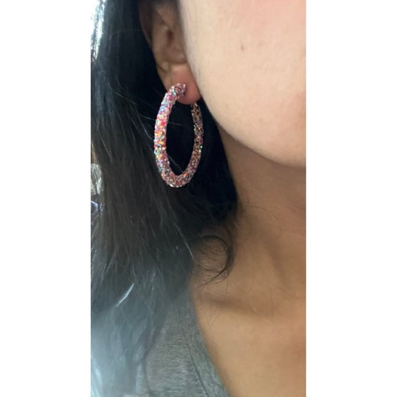 Multicolored hoops Rainbow glitter large pink red iridescent big hoop earrings - Picture 5 of 5
